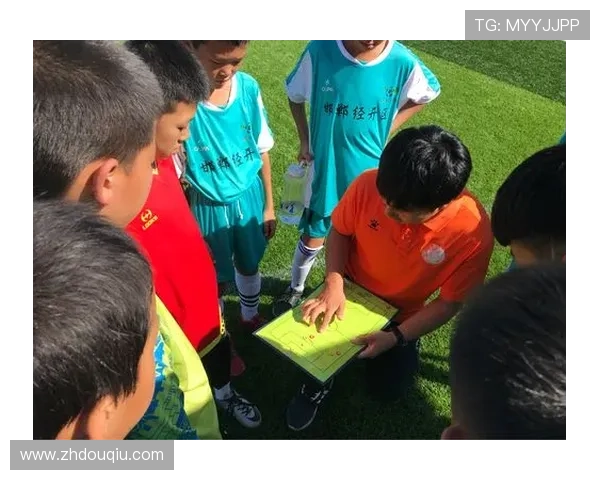 立即下载斗球帝安卓版最新版，开启你的足球梦想之旅，体验真实的足球比赛快感